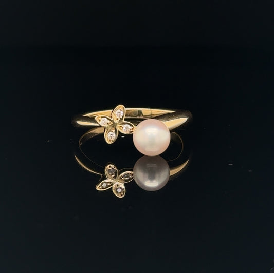 Pearl And Diamond Flower Ring